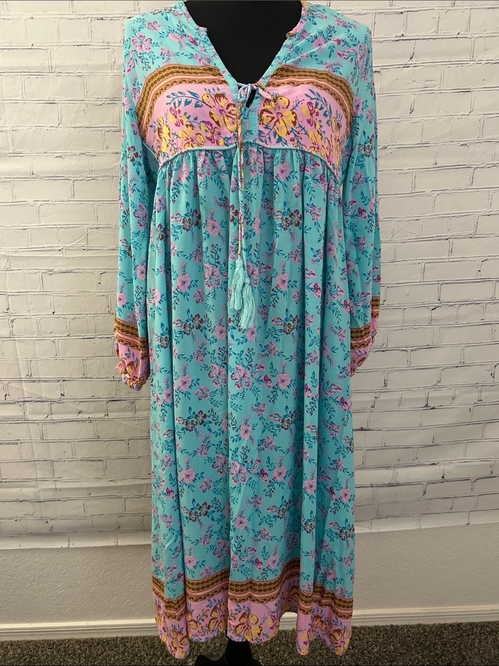 EUC R Vivimos Turquoise Floral Boho Maxi Dress with Pink Accent. Size Large